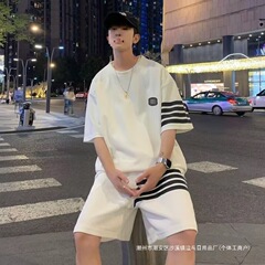 半袖Tシャツメンズ5点新作ユースツーピーススポーツスーツゆったりトレンドカジュアルショートパンツTシャツ