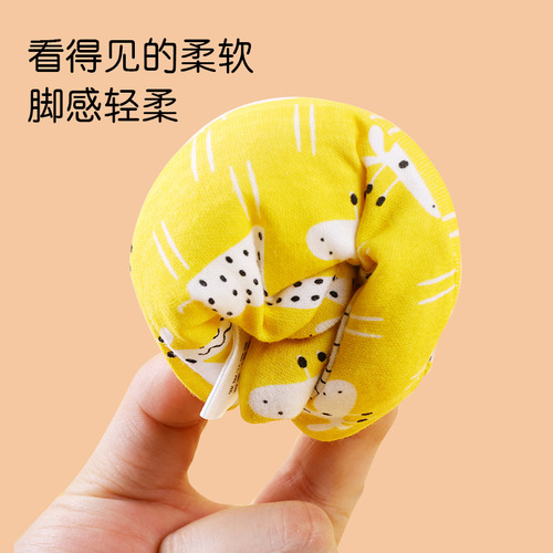 Strictly select newborn baby shoes, baby shoes, baby warm shoe covers, which will not fall off in winter, foot protection covers, thick cotton toddler shoes