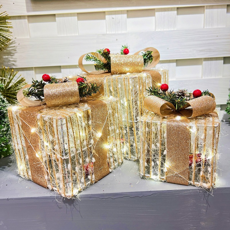 2025クリスマス装飾用工芸クリスマスツリーの雰囲気装飾リボンプレゼント箱三点セット鉄芸置物|undefined