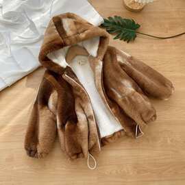 男孩水貂绒2024秋冬新款男童仿皮外套加厚百搭毛毛衣儿童装棉衣