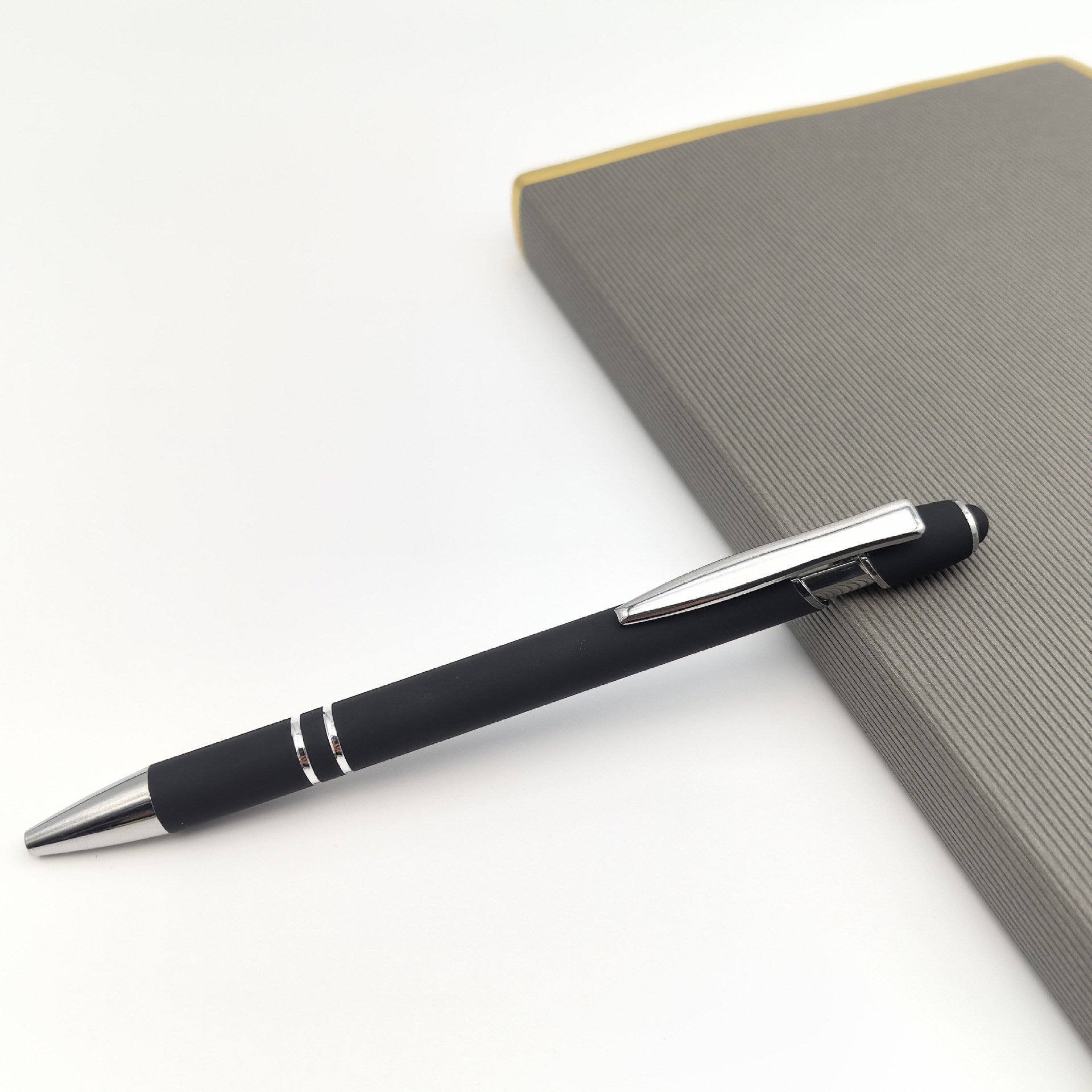 Presione caramelo color metal lápiz láser LOGO lápiz de metal pulverizador de pegamento colorido lápiz de bola