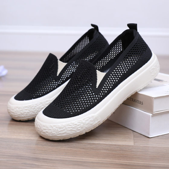 Summer Old Beijing Cloth Shoes Women's New Breathable Flying Woven Mesh Soft Bottom Lazy Shoes Flat Casual All-match Mom Shoes