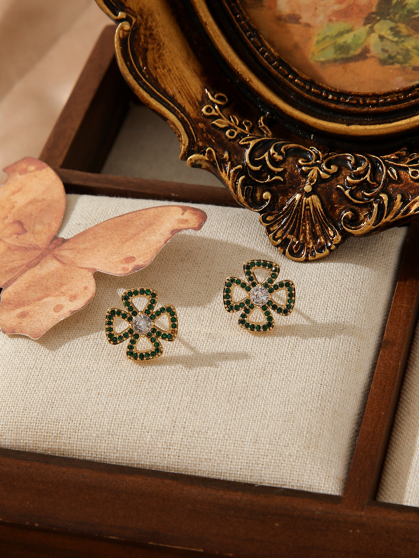 18K Gold Plated Plating Material 1 Pair Elegant Classic Style Four Leaf Clover Plating 304 Stainless Steel 18K Gold Plated Ear Studs