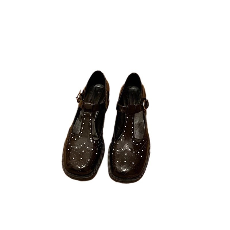 2024 otoño e invierno nuevo estilo uva mamá Brock tallado en forma de T con estilo británico Mary Jane zapatos de cuero para mujer