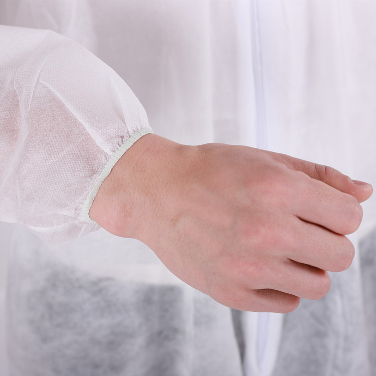 厂家直营一次性PP防护服无纺布防尘防溅连体透气连帽工作服