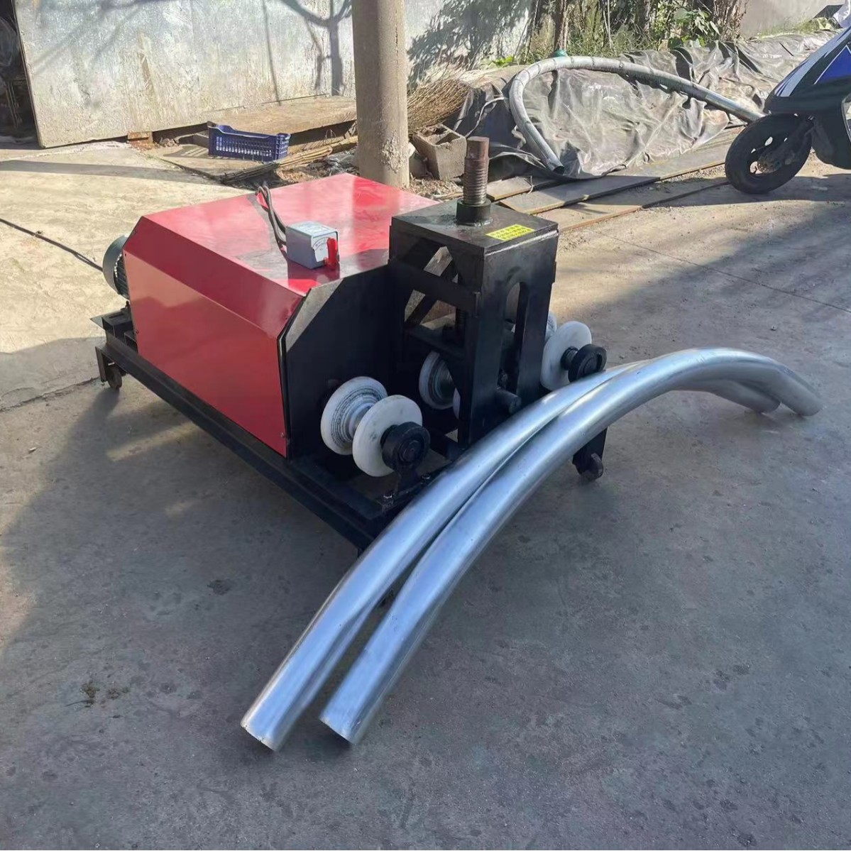 方管弯管机生产厂家河南多功能滚动式弯管机价格河北电动弯管机