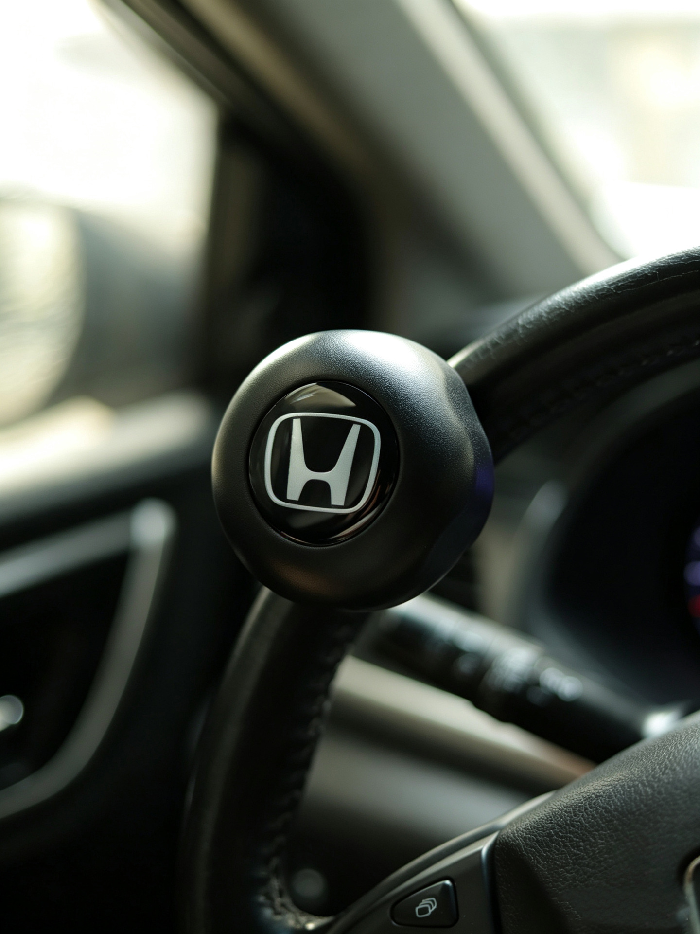 Cross-border best-selling steering wheel booster ball is suitable for all cars and supports drop shipping of car interior modification parts
