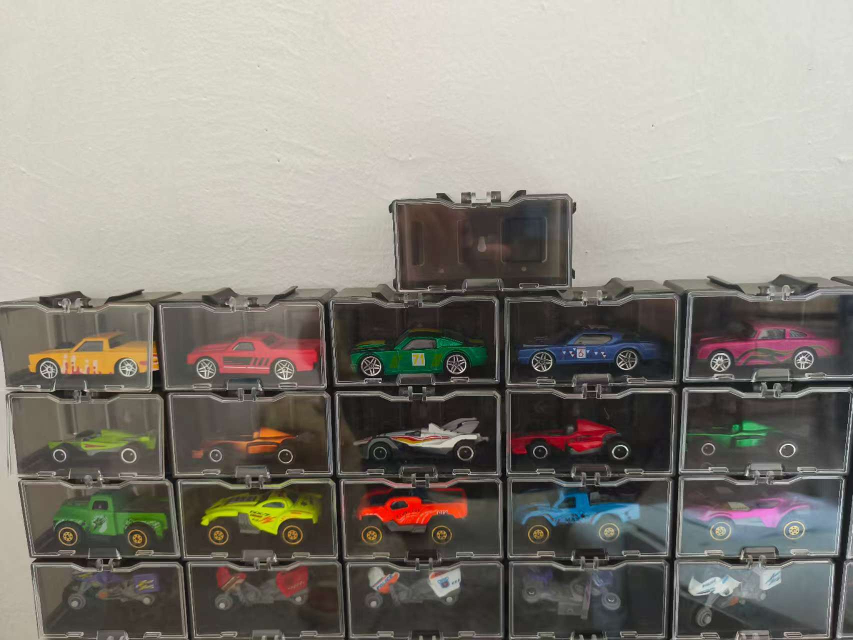 Coches de aleación mini coches de juguetes para niños al por mayor puestos de carga de azúcar modelo de automóvil de simulación