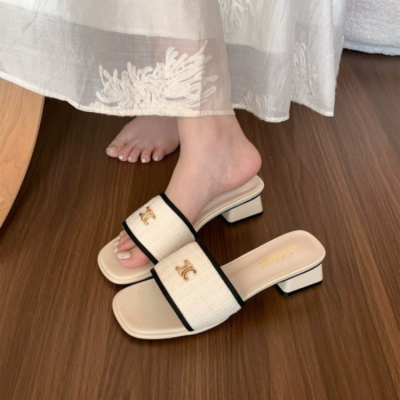 Летние женские босоножки на толстом каблуке, маленькие ароматные тапочки, оптом французский стиль феи с юбкой, праздничные босоножки для трансграничной торговли