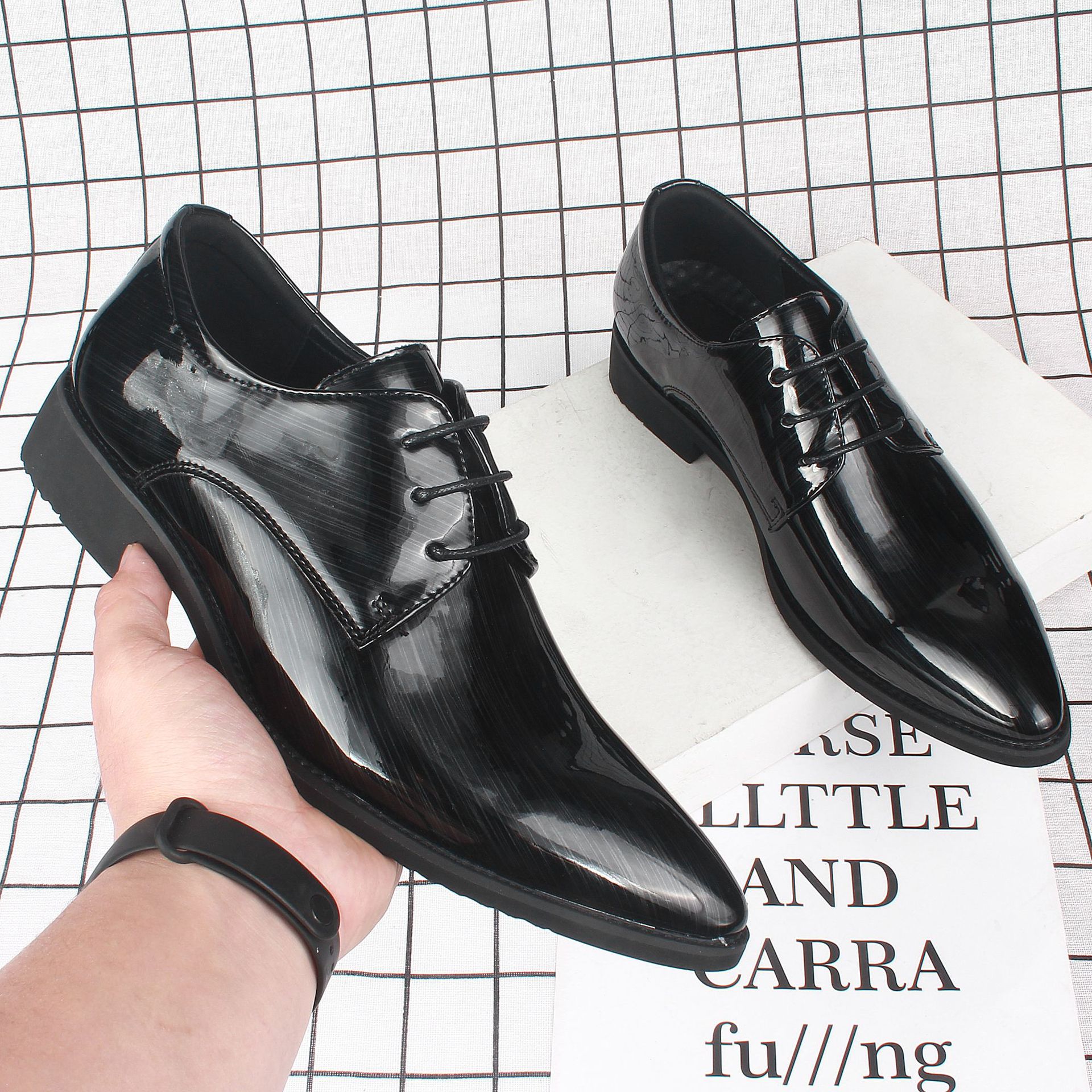 2022����ƤЬ�к������Ь����ʿ��ͷ͸��������װƤЬ135