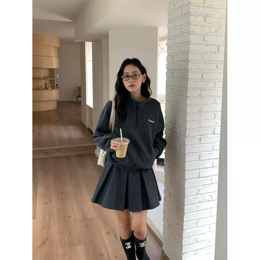 广州黄峥韩版立领卫衣外套女秋冬半拉链套头上衣+百褶短裙530841