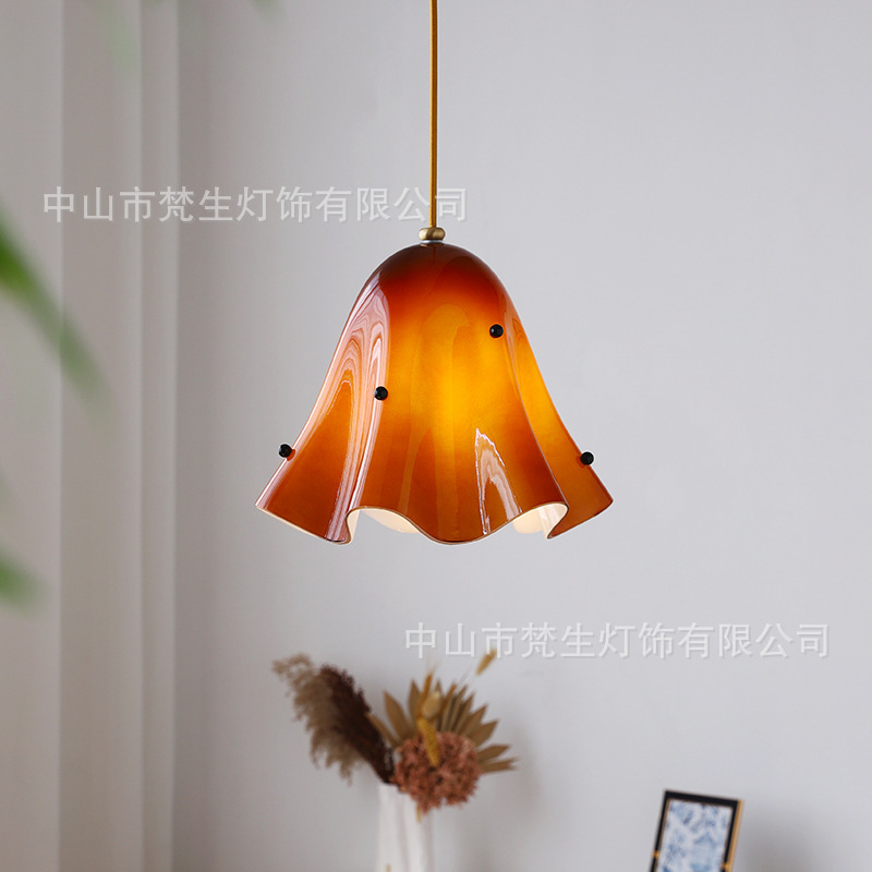 Skirt series French retro creative glass lampshade restaurant bedroom bedside lamp porch atmosphere chandelier
