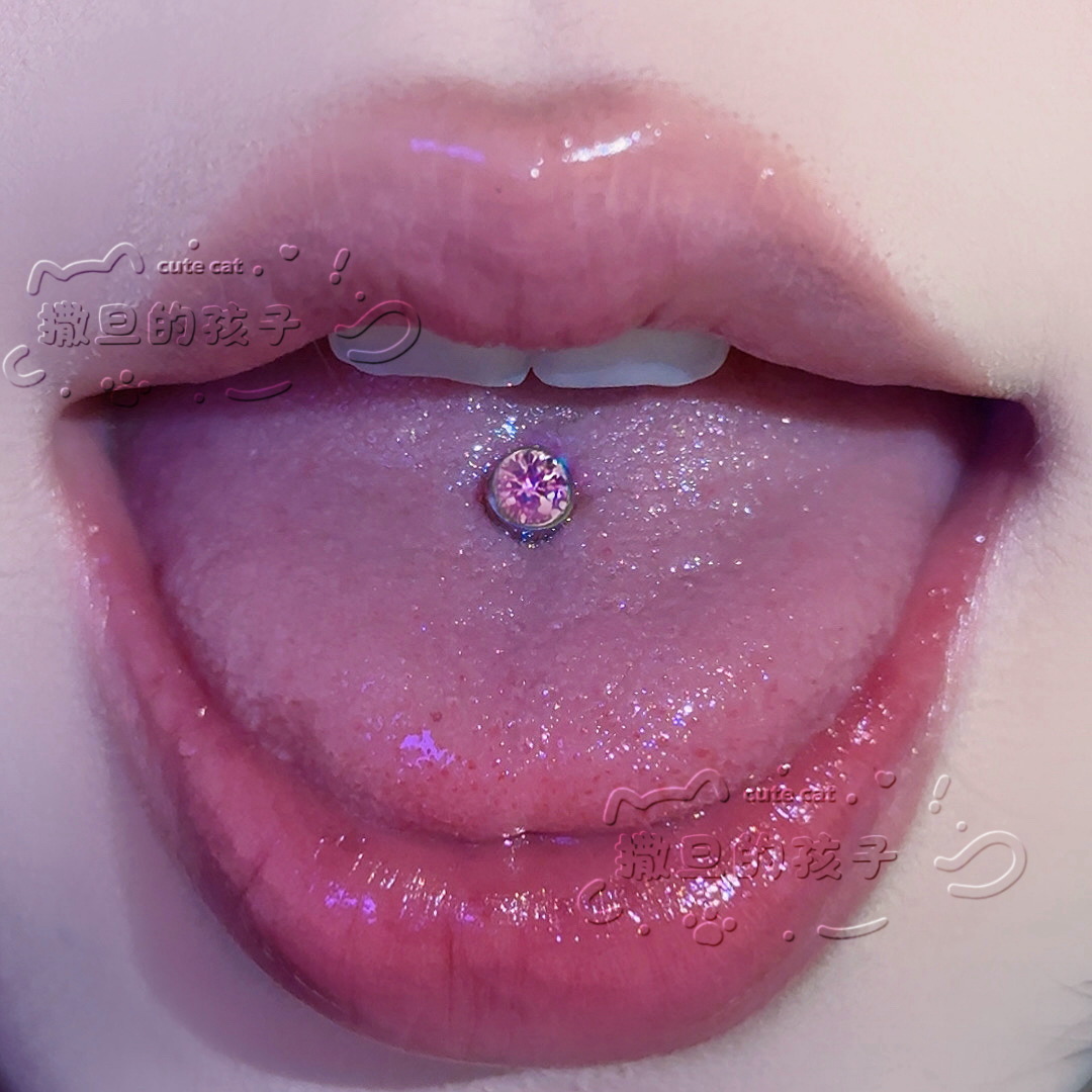 Pointed titanium steel lip stud product view