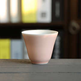 德化白瓷品茗杯陶瓷茶杯功夫茶具色釉粉色可爱主人杯单杯小茶道杯