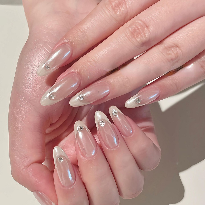 Hailey Aurora French-Style Small Diamond Handmade Nails, Pure Handmade, Brightening Effect, Autumn and Winter Style, Nail Art Finished Product, Fake Nail Tips