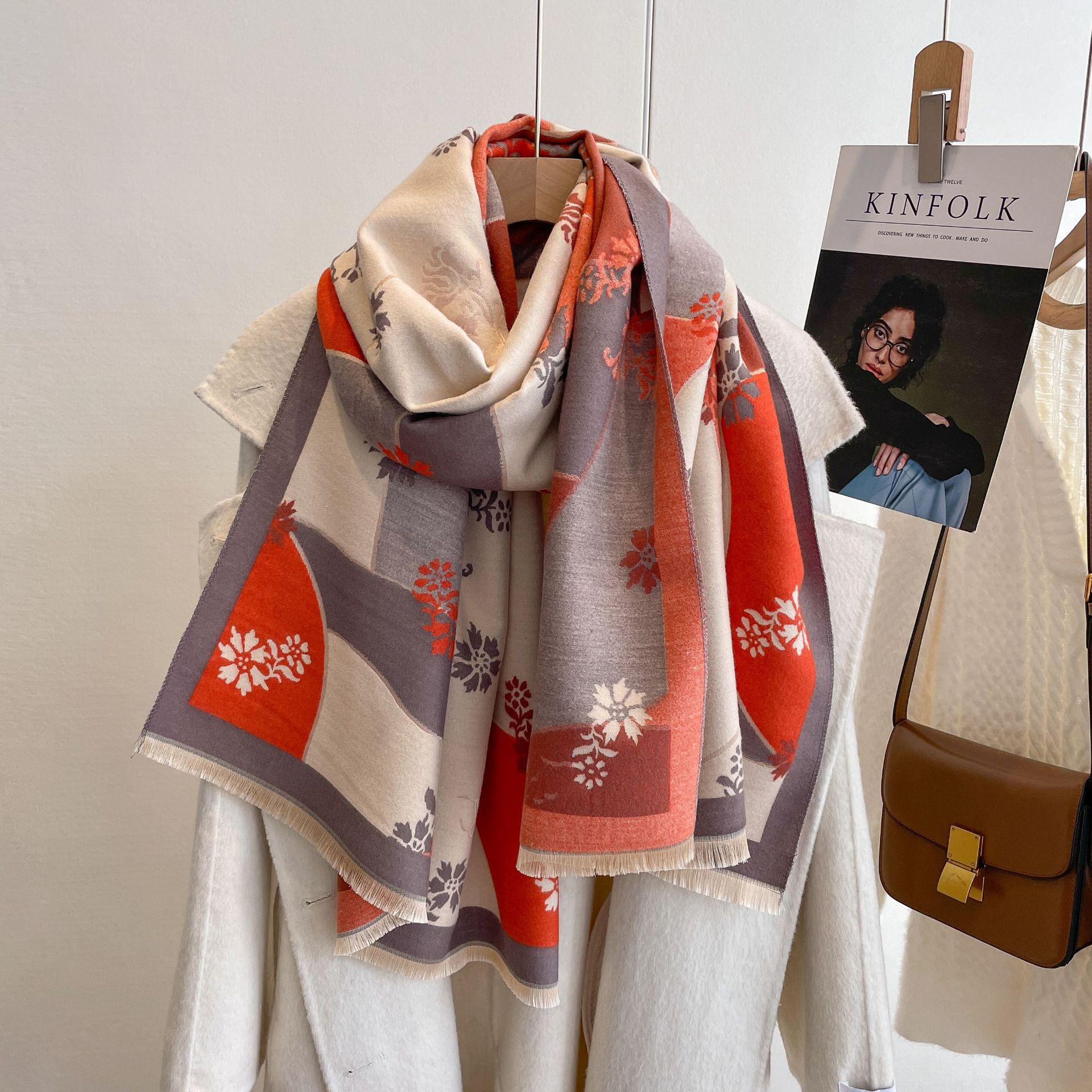 2023 nuevo estilo coreano decorativo de doble uso chal exterior de moda de Cachemira larga de doble cara gruesa bufanda caliente para las mujeres