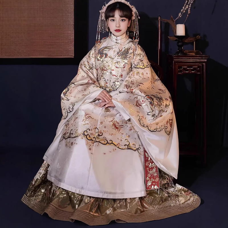 Ming Dynasty Noblewoman's Hanfu, Ancient Style, Ming-Style Gold-Woven Heavy-Duty Stand-Collar Long Coat with Large Front Placket, Couple's Floral Photography in Spring