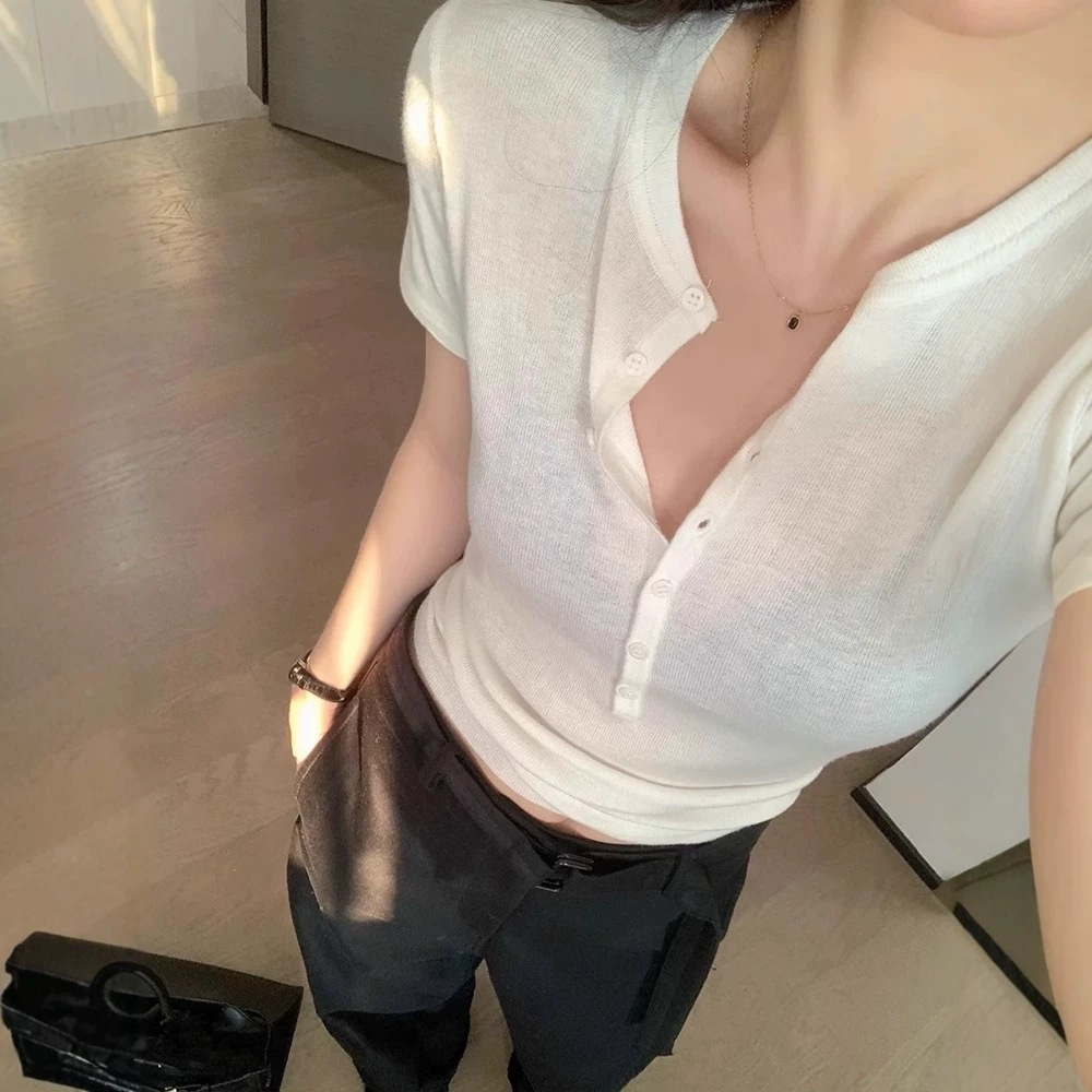 v t — đen chi tiết 2