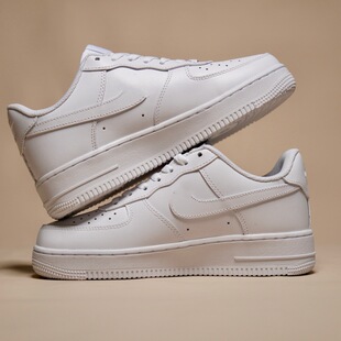 ����Ь��ԭ��܊һ̖AF1�͎Ͱ�Ь���׽���ٴ����e��ĥС��ЬУ�@