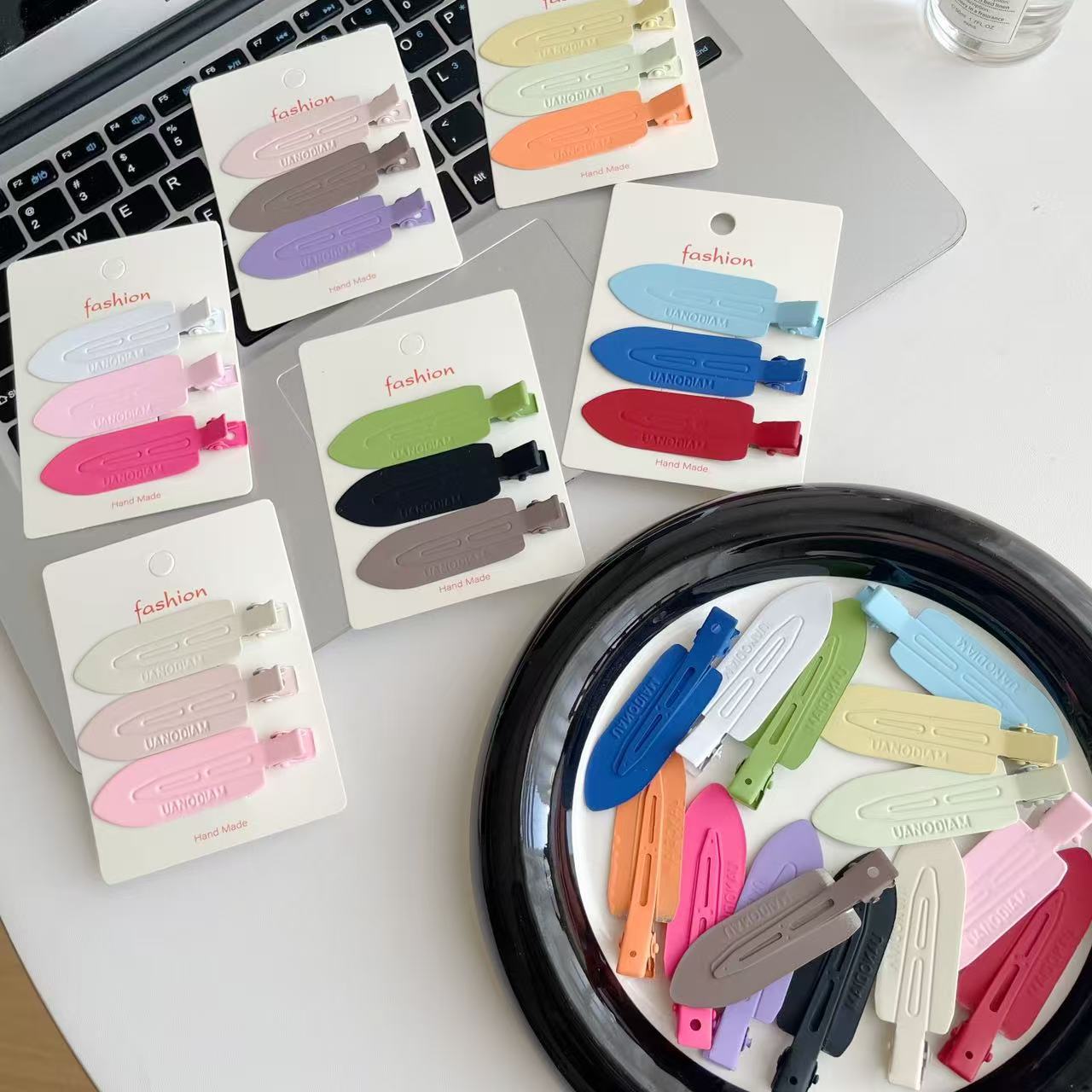 Dopamine Candy Color Metal Hairpin Women's Broken Hairpin Side Frosted Seamless Bangs Clip Simple Makeup Duckbill Clip