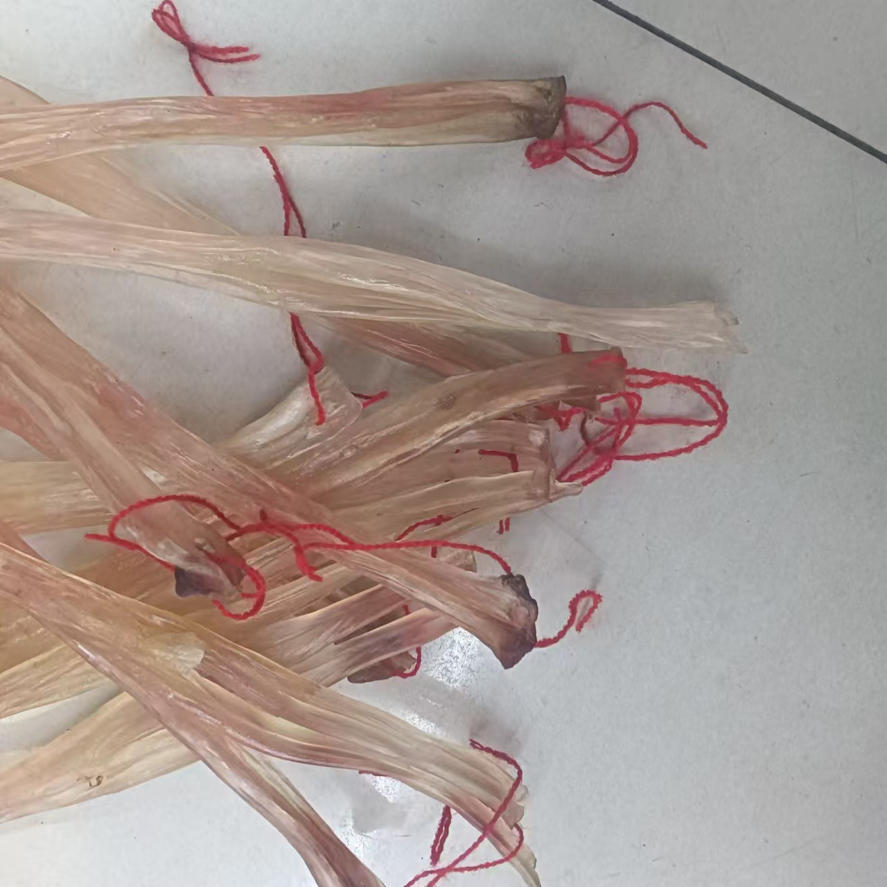 Dried Beef Tendon Niu Jin 500g Large Cut Air Dried Beef Leg Tendon for Slow Cooked Soups and Stews quality and texture