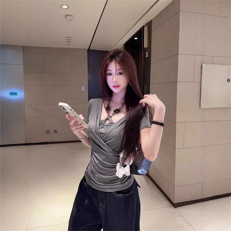 Plus-Size American-Style Spicy Girl Irregular Cross-Over Fake Two-Piece Top for Women, New Summer Slim-Fit T-Shirt Plus-Size American-Style Spicy Girl Irregular Cross-Over Fake Two-Piece Top for Women, New Summer Slim-Fit T-Shirt