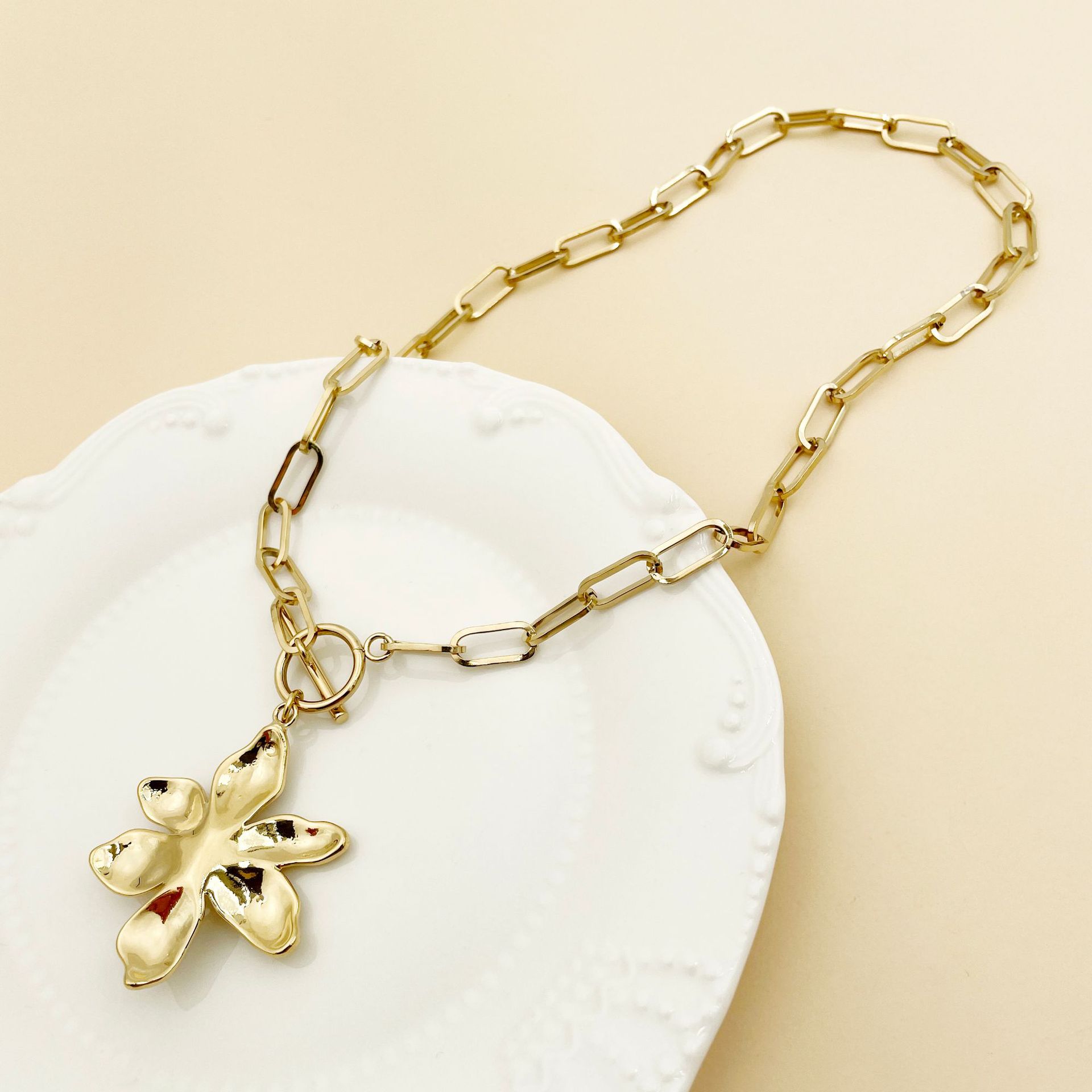 1 Piece Quantity Street Occasion Wholesale Jewelry Fashion Flower 304 Stainless Steel Crystal Beads Gold Plated Plating Stainless Steel Necklaces