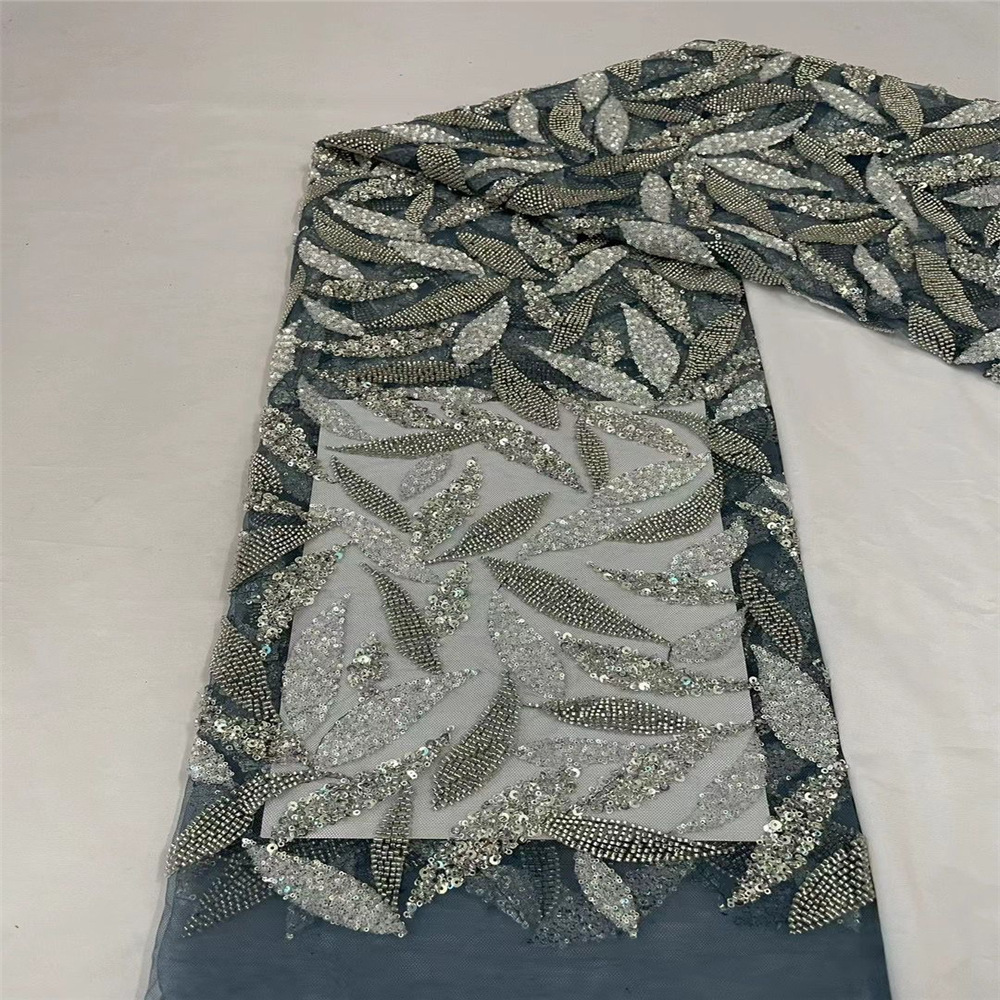 2023时尚珠管亮片绣花婚纱礼服叶子珠绣蕾丝网纱面料Senior dress