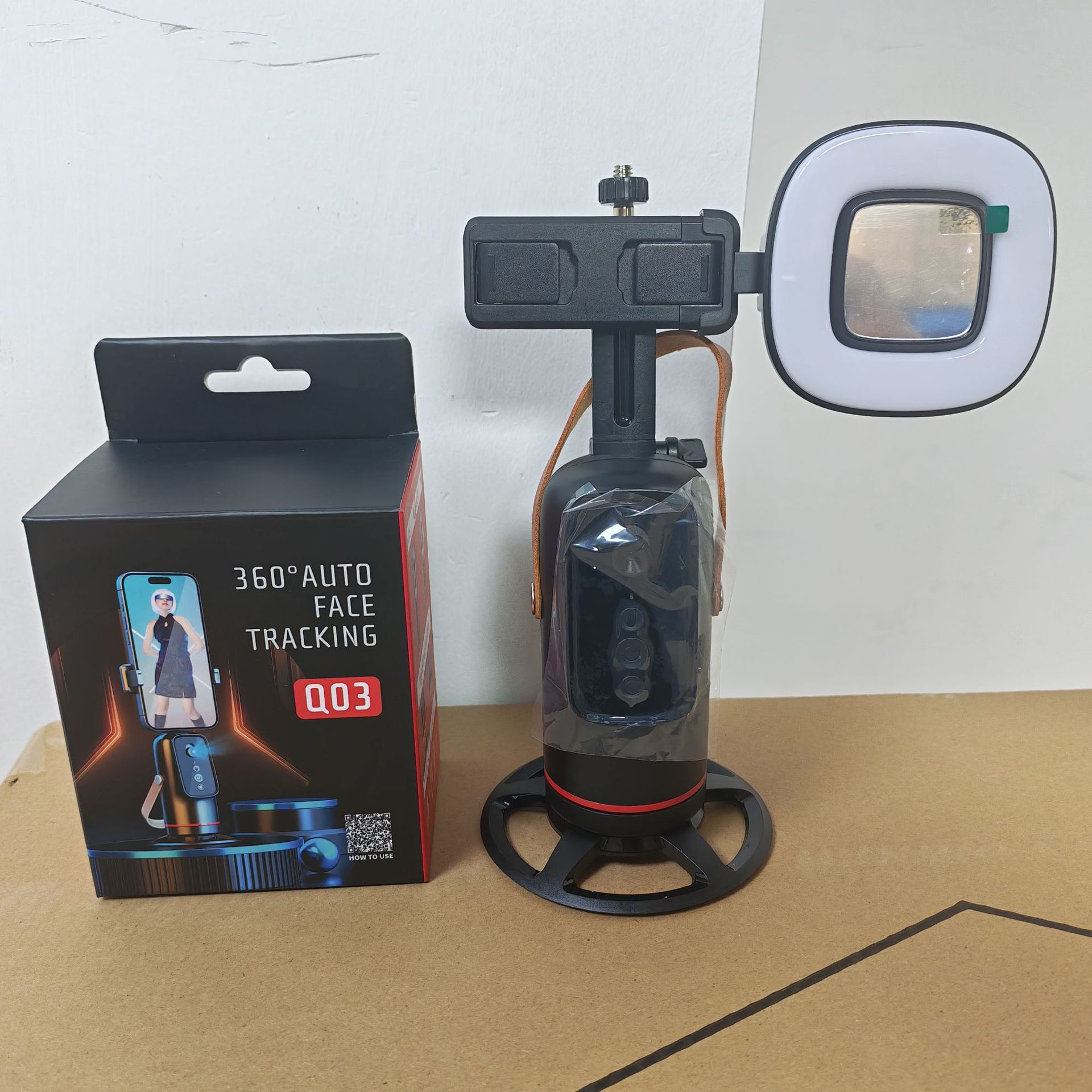 Estabilizador Gimbal con Seguimiento AI Q03 360 Grados de ABS con Control Remoto para Transmisión en Vivo image 10