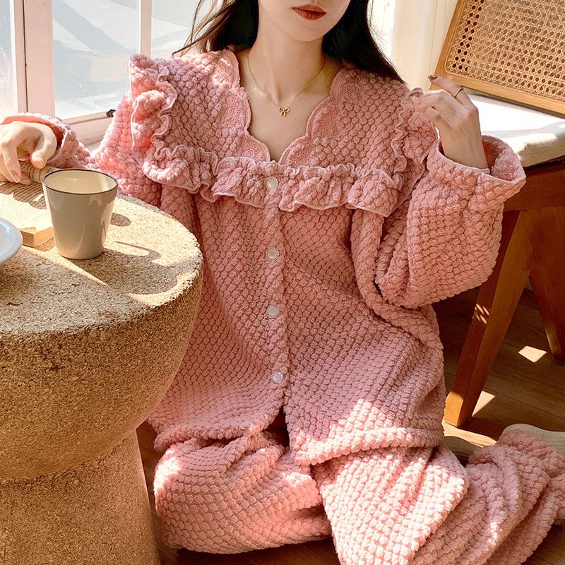 산호 벨벳 새로운 가을과 겨울 장미 벨벳 파자마 여성의 귀여운 공주 바람 따뜻한 긴 소매 홈 의류 제조 업체 도매