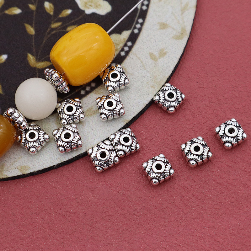 Vintage Patterned Xizang Silver Square Flat Beads Loose Beads Ceramic Crystal Agate Bracelet Necklace Alloy Loose Beads DIY Jewelry Vintage Patterned Xizang Silver Square Flat Beads Loose Beads Ceramic Crystal Agate Bracelet Necklace Alloy Loose Beads DIY Jewelry