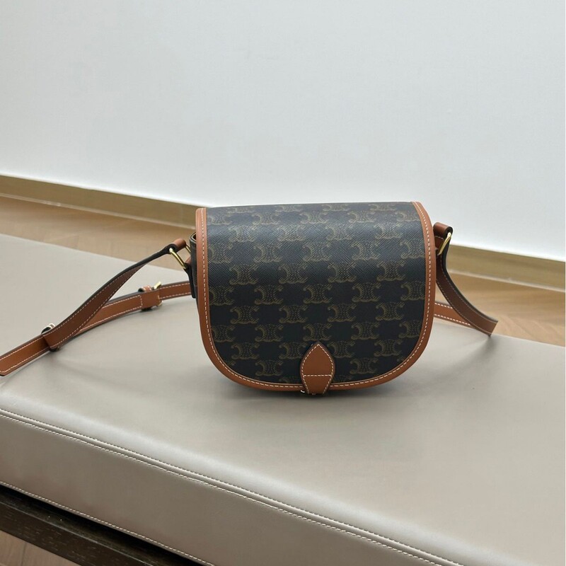 Arc De Triomphe Saddle Bag Folco Medium Retro Shoulder Bag Presbyopic Medieval High-Quality Texture Easiest for Match Crossbody Bag for Women