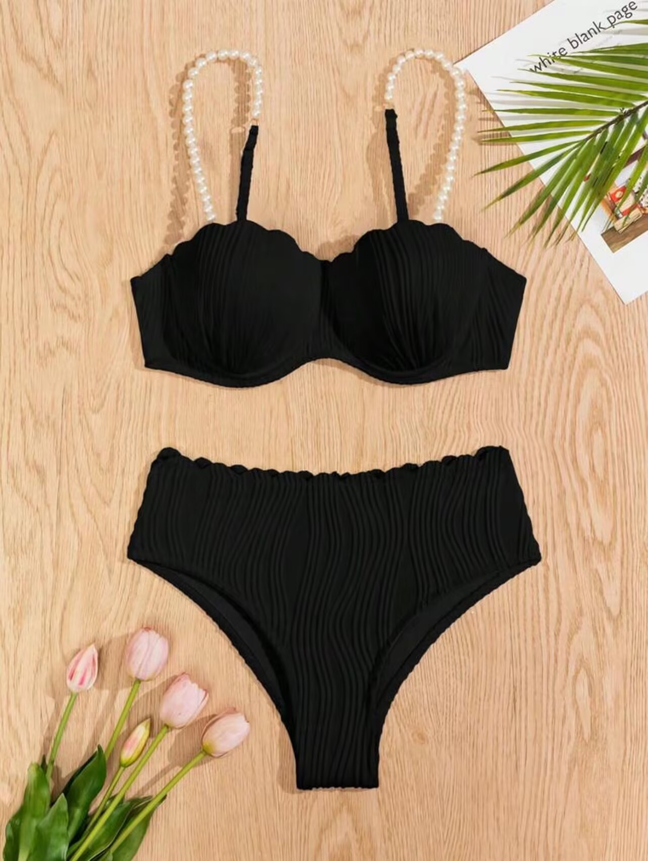 Bikini-Set in Unifarbe – Sexy Triangel-Top mit Muschelmuster und hochgeschnittenes Höschen für Damen (Schwarz/Weiß, Polyester-Spandex-Mischung, mit Bügeln)_voghion.com