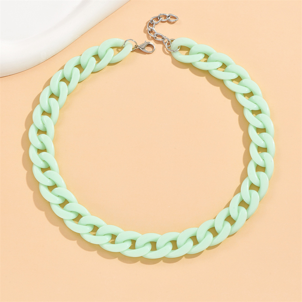 Solid Color Pattern Women's Gender Casual Simple Style Solid Color Arylic Chain Necklaces Wholesale