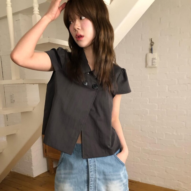 South Korea's Dongdaemun 25 New Summer Products Japanese Style Niche Design Double-Breasted Cute Short-Sleeved Shirt Women's Versatile Top