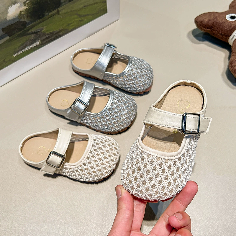 Детская летняя новая сетчатая ткань с плоским дном полые шлепанцы с мягким дном 2025