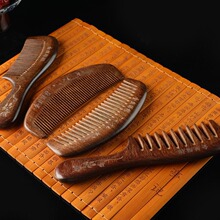 金丝绿檀木梳子家用加长雕花柄梳男女士长发檀香木梳按摩梳批发