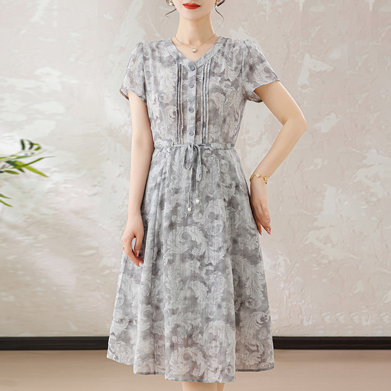 Mother's Day Summer Short-Sleeve Dress for Moms, New Style for Middle-Aged and Elderly, Elegant and Stylish, Lightweight, Plus-Size, Versatile Dress Mother's Day Summer Short-Sleeve Dress for Moms, New Style for Middle-Aged and Elderly, Elegant and Stylish, Lightweight, Plus-Size, Versatile Dress