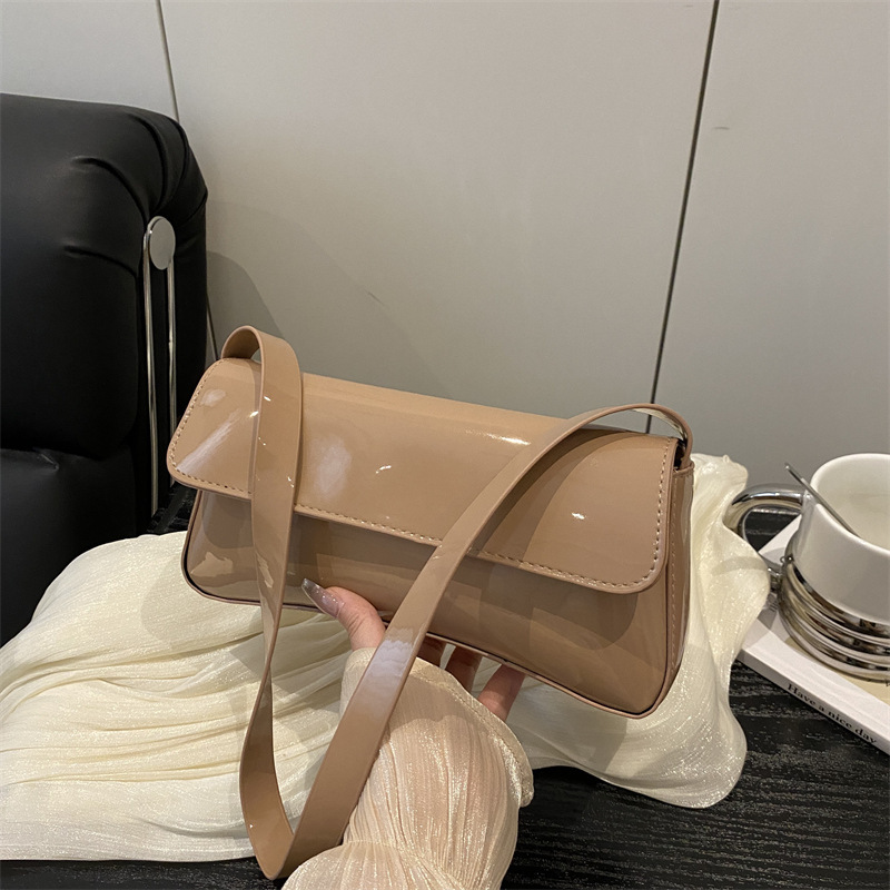 漆皮女包红色法棍腋下包2025秋季新品时尚简约欧美翻盖复古单肩包|undefined