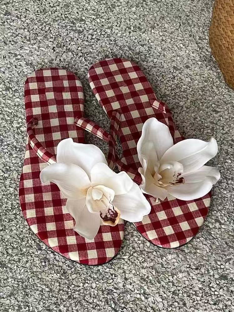Chanclas con flores, sandalias tipo thong, exportadas por tiendas departamentales, textiles para el hogar, EVA