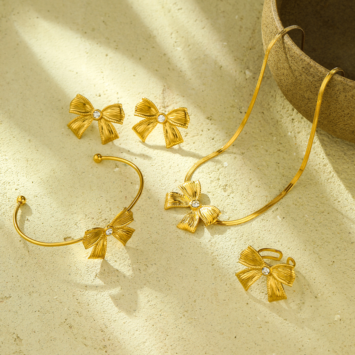 7g Weight PVD Coated Real Gold Plated 18K Gold Bow Knot 304 Stainless Steel Sweet Simple Style Waterproof Non Tarnish Rings Earrings Necklace