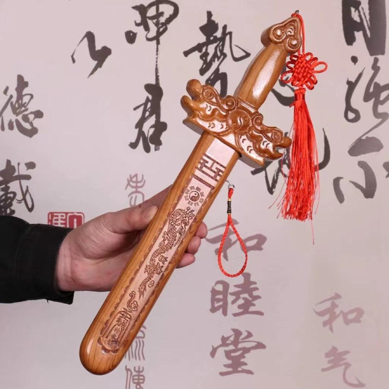 肥城桃木剑 桃木斧头 景区 地摊工艺品 桃木剑 雕刻木质桃木拐杖|undefined