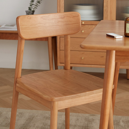 Nordic Japanese solid wood dining table and chairs for home use, dining room, modern minimalist, small apartment, luxury backrest chairs