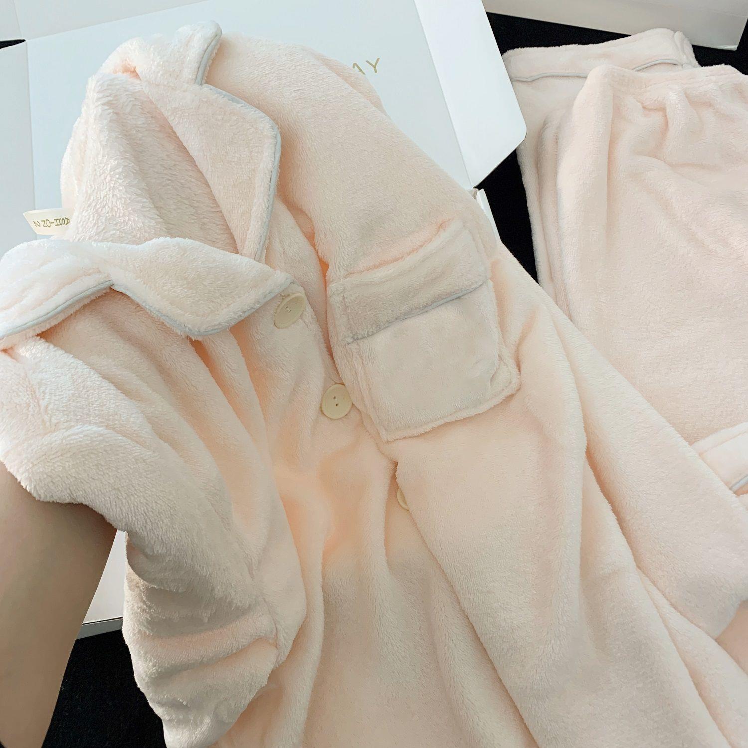 Nuevo pijama rosa de lana de coral para mujeres 2025 invierno acelerado de lana de franela para niñas simple conjunto de ropa para el hogar