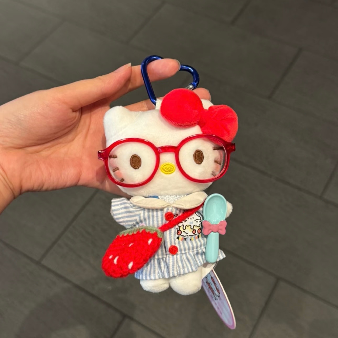 Genuino clásico KT Hello Kitty mochila bolso colgante dibujos animados lindo hellokitty llavero muñeca de felpa mujer