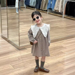 韓國童裝2024女童春秋文藝范大翻領薄款棕格長袖公主裙格子連衣裙