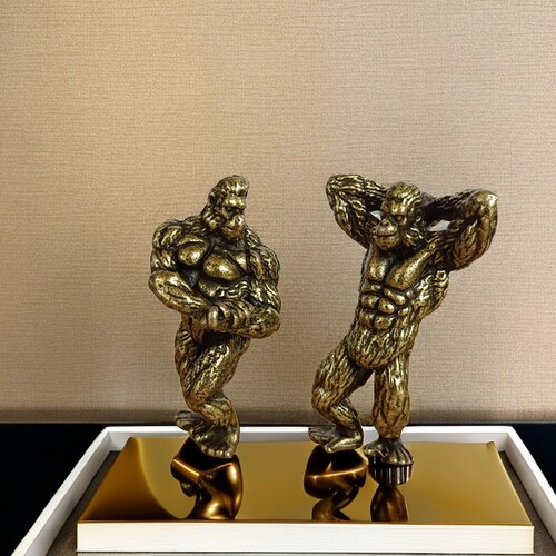 Pure Copper King Kong Fitness Orangutan Bronze Sculpture Entrance Decoration Living Room Animal Desktop Ornaments Crafts Gifts