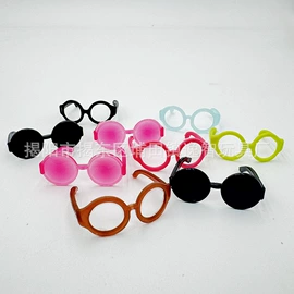 戏水玩具;娃娃配饰;搪胶公仔