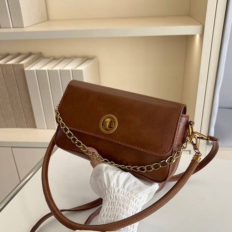 Qadın zəncirli çiyin çantası, kiçik kvadrat model