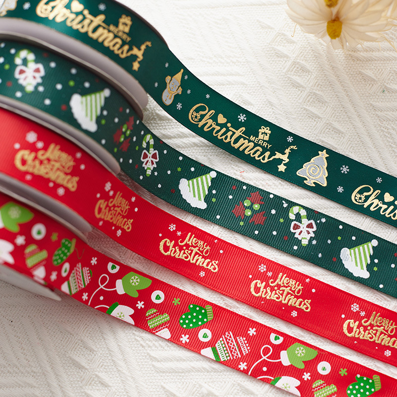 Decoraciones navideñas transfronterizas de madera rojo y verde estampado cinta de tejido de nieve transparente props de diseño de escena DIY arco